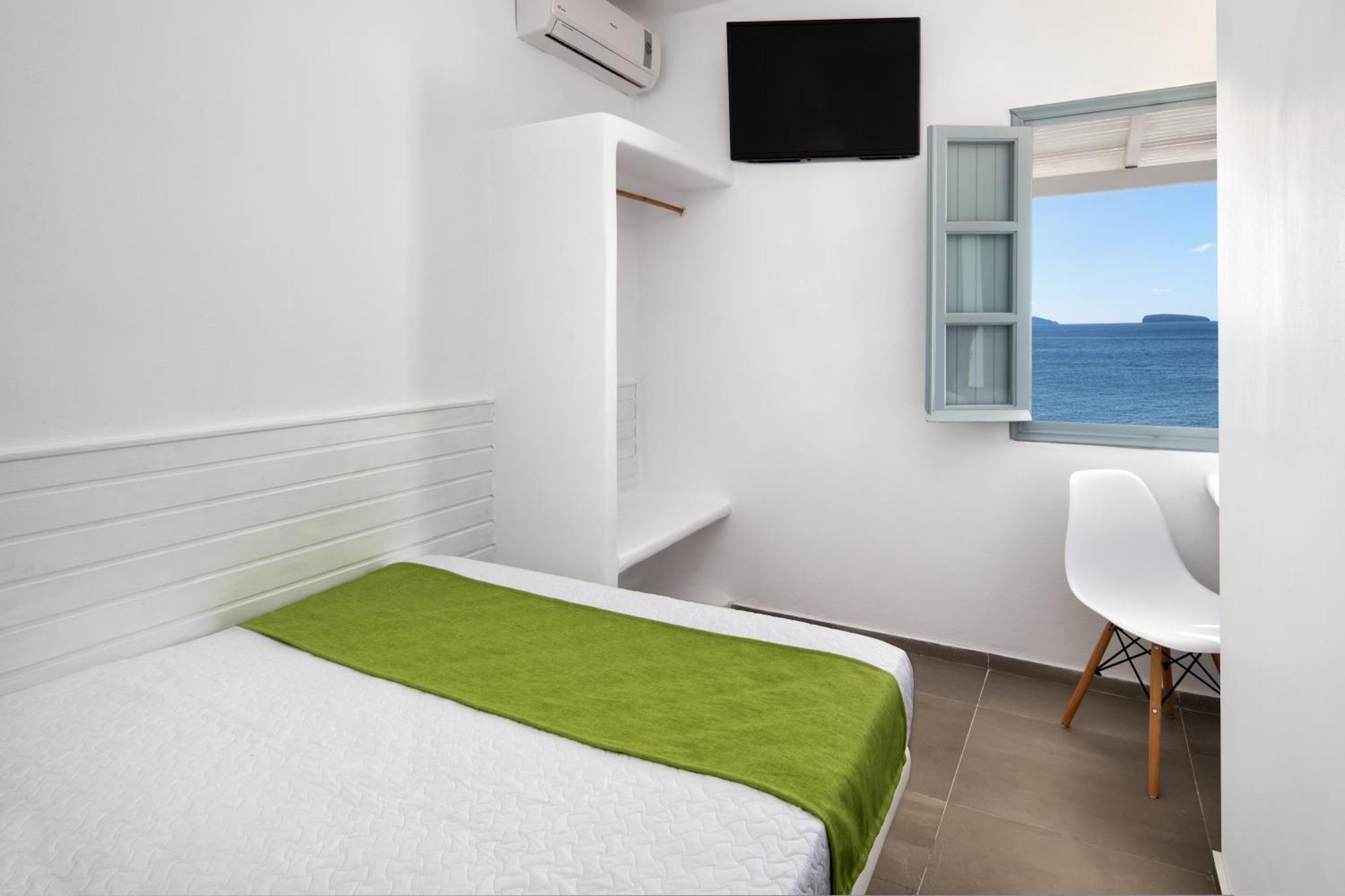 Lava Stone Bed & Breakfast Oia  Exterior photo