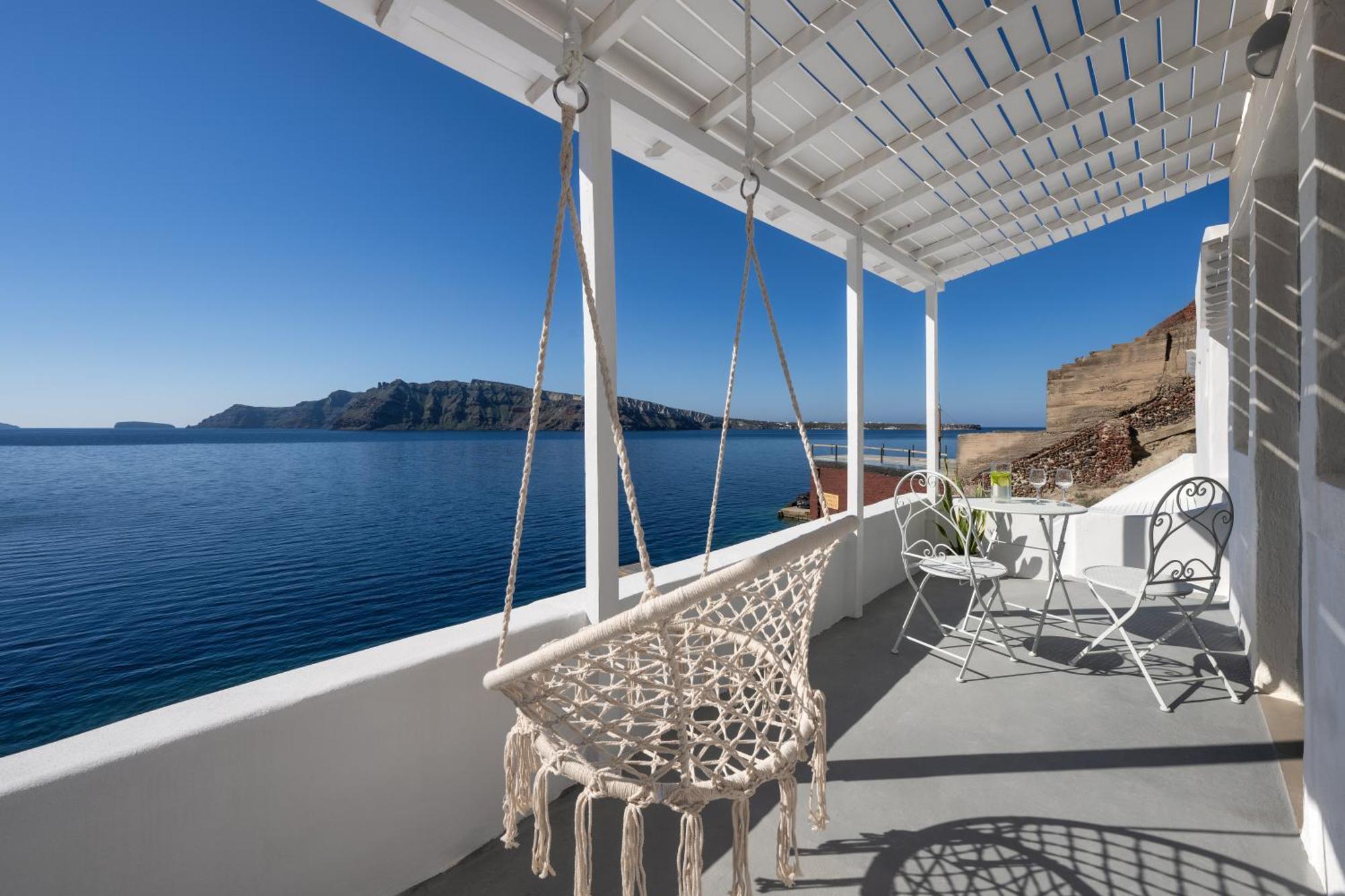Lava Stone Bed & Breakfast Oia  Exterior photo
